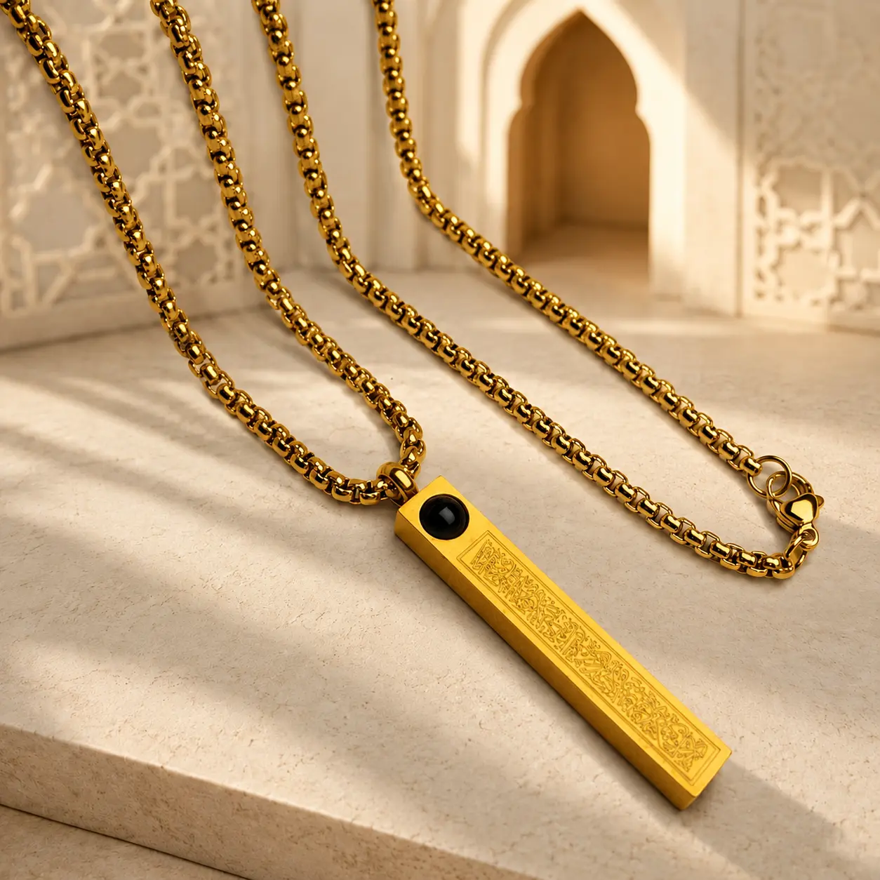 Ayat Al-Kursi Lens Locket – Gold Edition