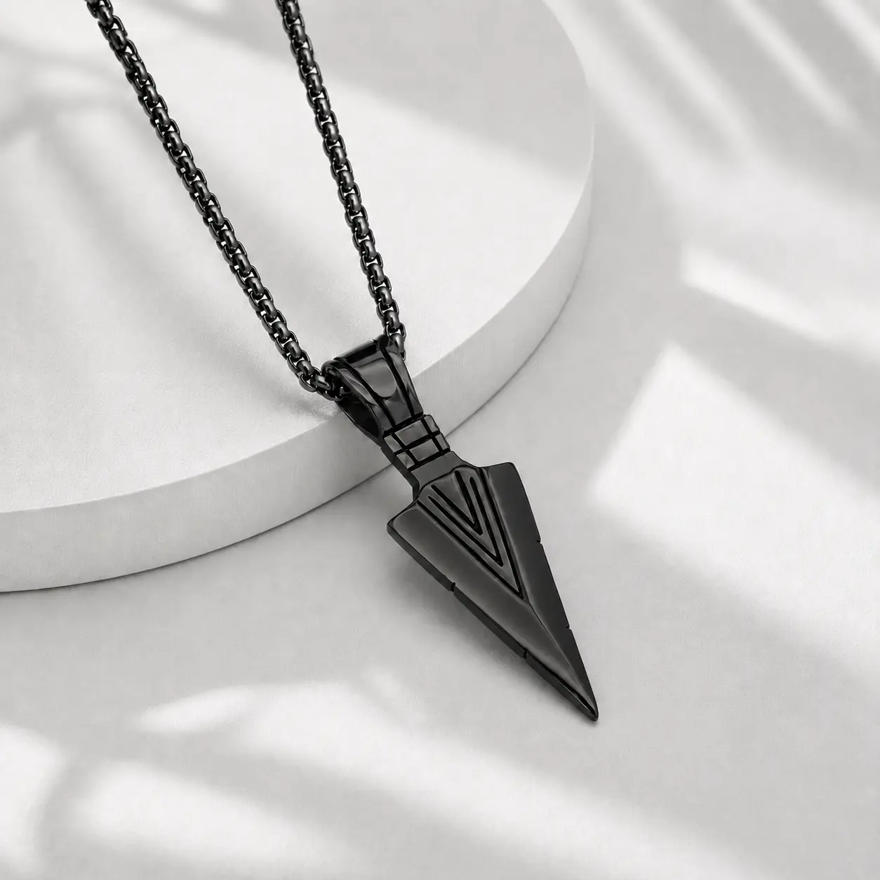 Arrowhead Pendent with Chain – Black Edition