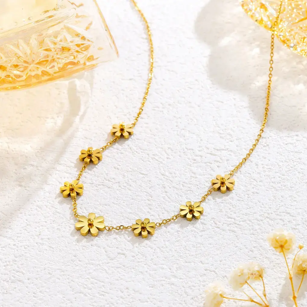 Flower Pendant Necklace Gold Color